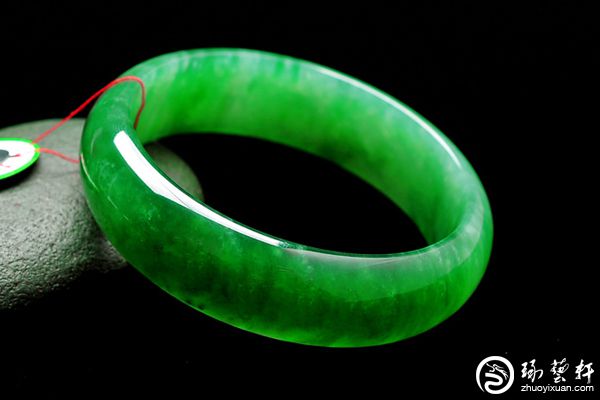 硬玉品质的高低怎么判断?-琢艺轩和田玉移动版