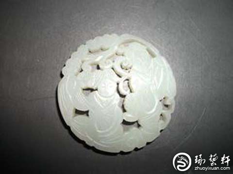 明代玉牌特点-琢艺轩和田玉移动版