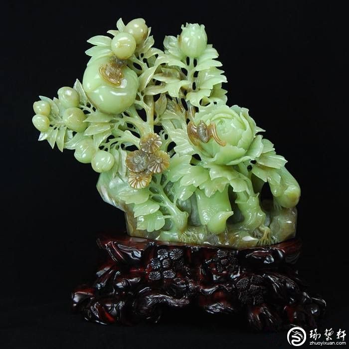 中国岫岩玉 翡翠