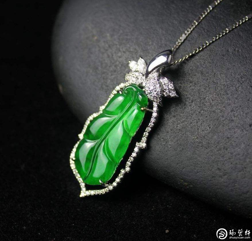 翡翠　置物　和田玉 楽天市場】□龍香堂□☆和田玉（ホータンぎょく）台付置物「賢人庵